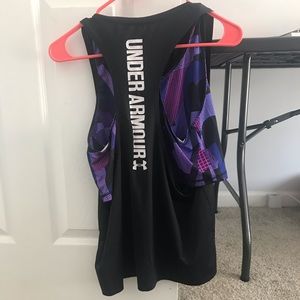 Underarmour youth XL workout top with built in bra